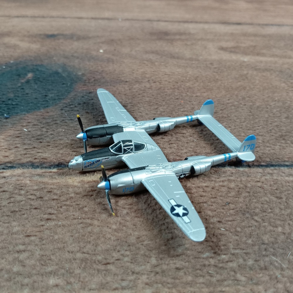 Corgi P-38 Lightning Little Eva Diecast Model WWII Fighter Plane Silver 170